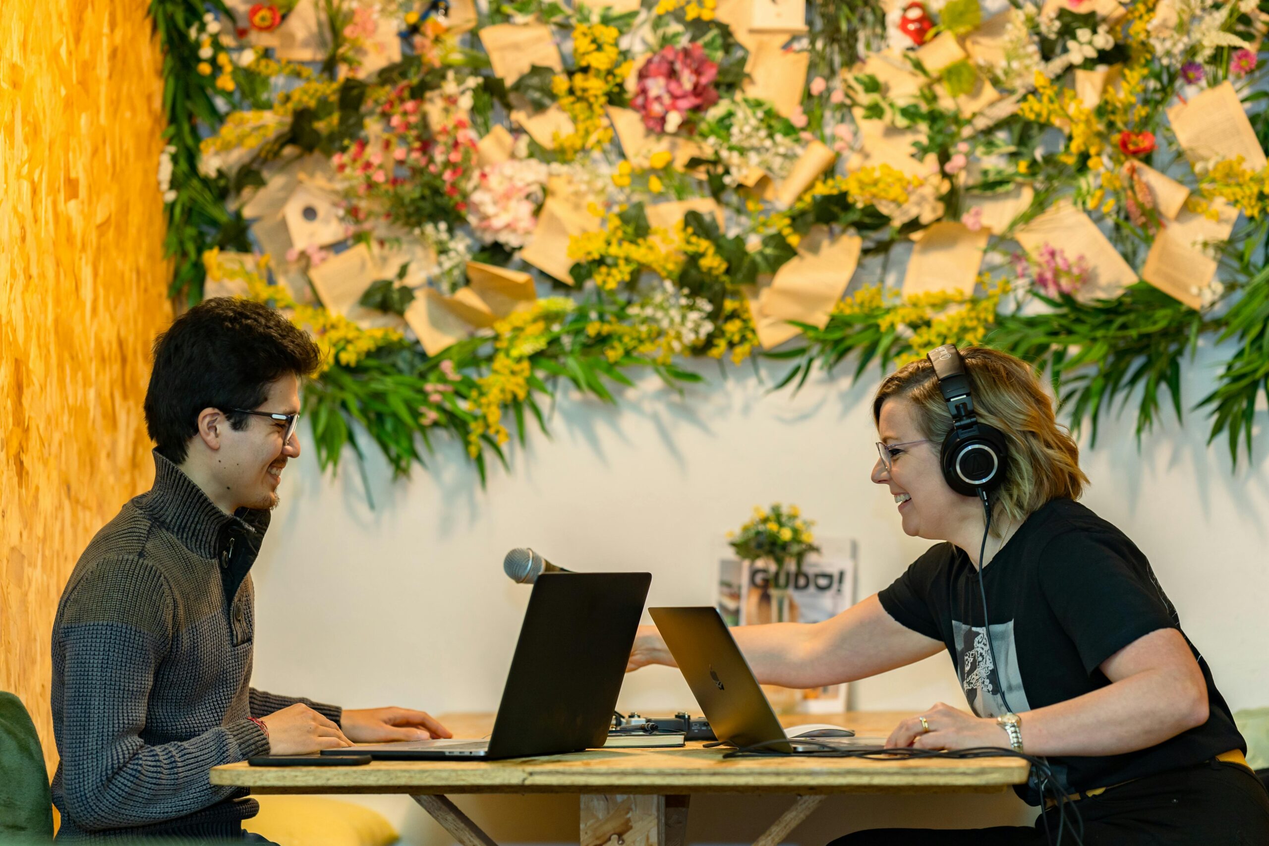 Chaîne indépendante utilisant les plateformes digitales pour toucher son public